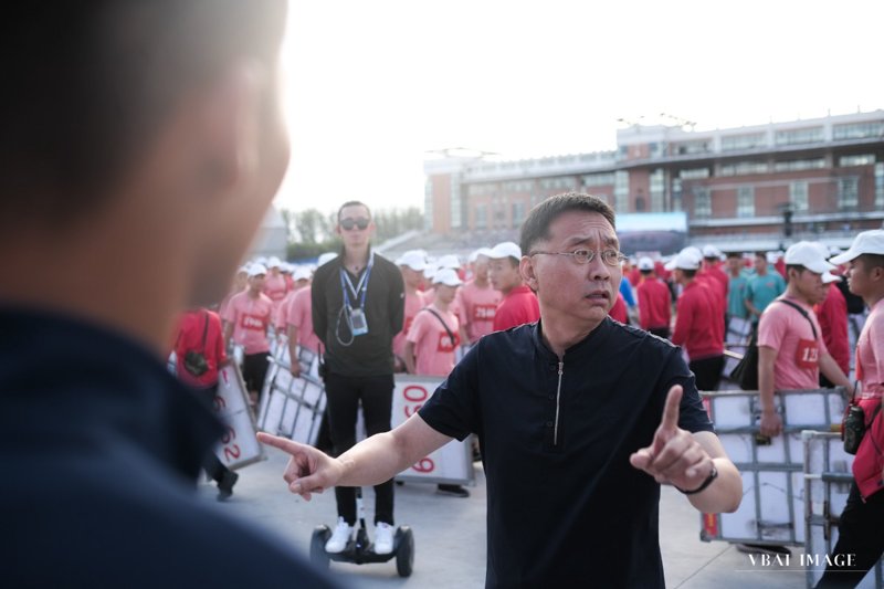 什么是公关传播?它如何影响企业形象和公众认知?